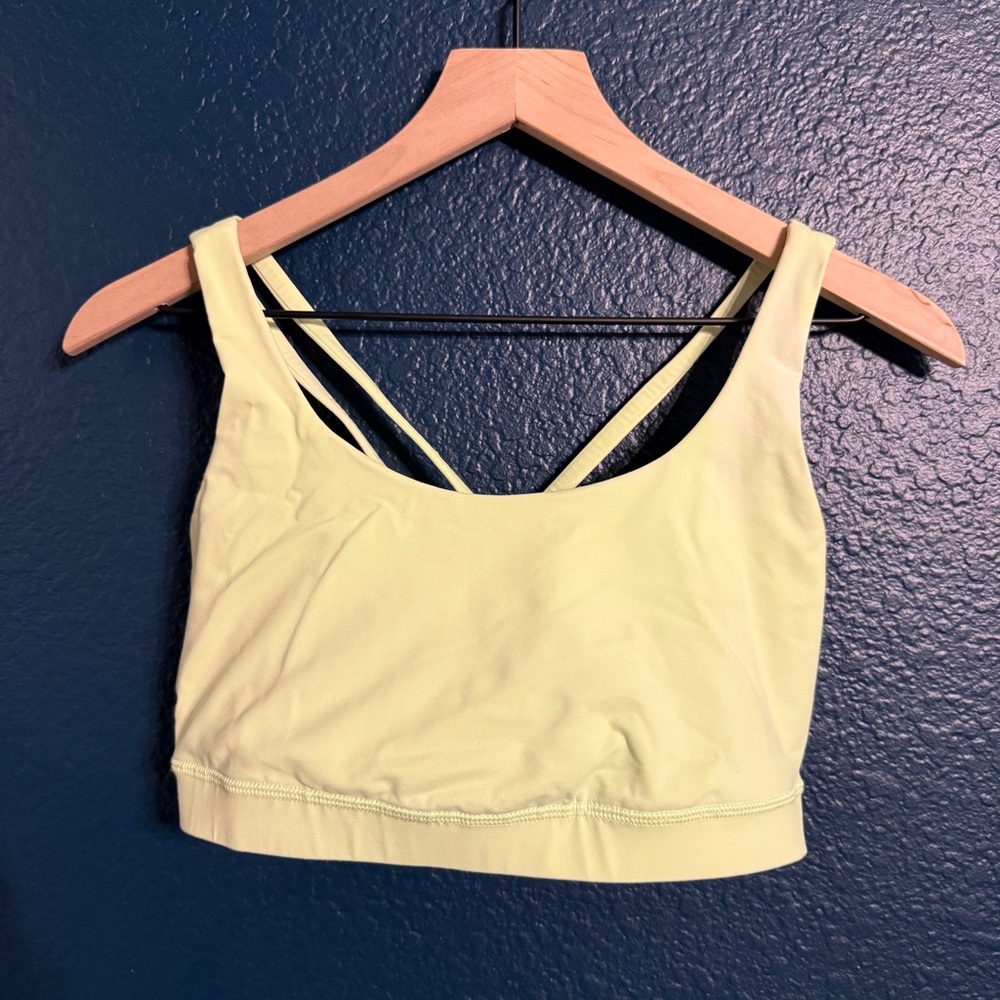 Lululemon Women's Key Lime Green Energy Sports Bra